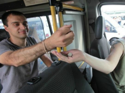 Очень вежливый и добрый водитель маршрутки «сделал день» своим пассажирам в Ростове