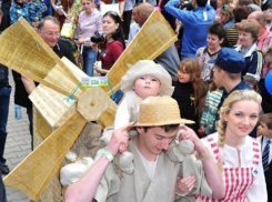 В Ростове молодых родителей приглашают на «Бал младенца» 