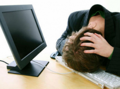 Молодой интернет-мошенник ловко обманул доверчивого любителя мотоциклов из Ростова