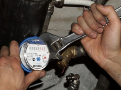 Лжеспециалисты по поверке водяных счетчиков выманили деньги у сотен ростовчан