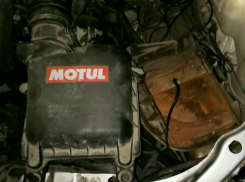 Очередной аккумулятор ушел «с ногами» из под капота ВАЗа в Октябрьском районе Ростова