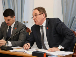 Проработавший 40 лет на Роствертоле и 8 месяцев в гордуме депутат планирует идти на новый срок