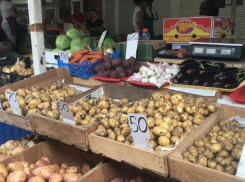 В департаменте потребрынка Ростова объяснили, почему взлетели цены на картошку и морковь