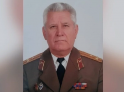 В Ростове простились с легендарным пожарным Александром Лавриненко