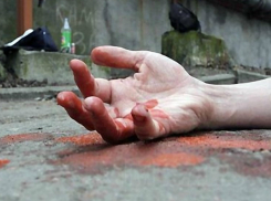 Толпа пьяных маргиналов до смерти запинала мужчину в Ростовской области