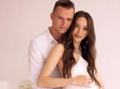 Анастасия Костенко устроила гендер пати и узнала пол третьего ребенка