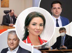 Дарили кружки ветеранам, участвовали в форумах и высаживали деревья: чем полгода занимались депутаты думы Ростова