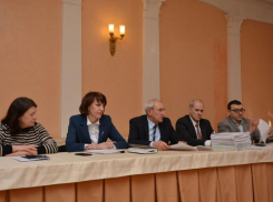 В Ростове определили компанию для организации и обслуживания платных парковок