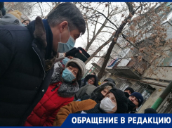 «Мнение жильцов не учли»: экспертизу аварийного дома на Кривошлыковском в Ростове вновь проведут на условиях городских властей