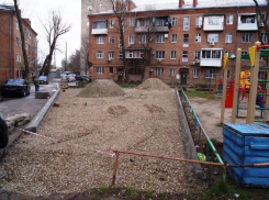 В Ворошиловском районе завершают строительство эко-парковки