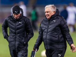 Сергей Ташуев покинул пост главного тренера ФК «Чайка»