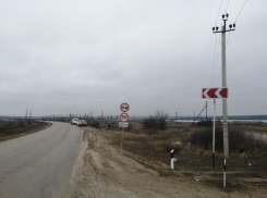 На трассе под Таганрогом в аварии погибла 17-летняя девушка