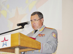 Замкомандующего войсками ЮВО оставили под стражей