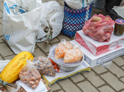 Спасти покупателей от несанкционированной торговли вновь пообещали в Ростове