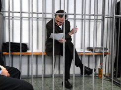 Чиновников, оформлявших квартиры на родственников, отправили под суд в Ростовской области