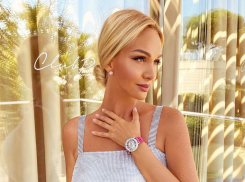 Виктория Лопырева поделилась шикарным снимком на борту яхты