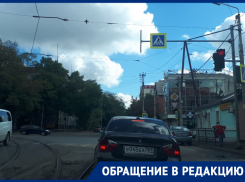 Ростовские водители пожаловались на деревья, из-за которых не видно светофор