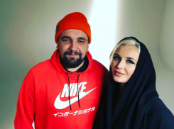 Глубоко беременную «монашку» Полину Гагарину фанаты сравнили с женой Басты