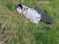 В Ростове обнаружили на улице молодого человека без сознания 