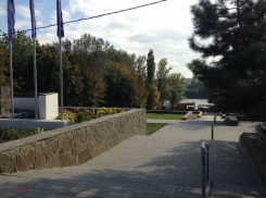 В ростовском парке на Северном установили экологичные фонари