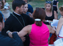 Встреча местных жителей с представителями церкви едва не закончилась потасовкой