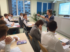 Донские чиновники не знают, как привлечь в школы молодых учителей