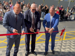 В Батайске открыт новый жилой дом и сквер имени Поликарпа Половинко