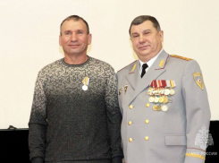 Жителя Ростовской области наградили медалью за спасение трех детей из горящего дома