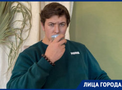 «Поможет первый треугольник понимания чая»: ростовский культуролог Артем Манюхин — о выборе идеального напитка