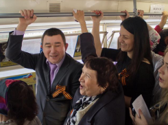 Чиновники устроили концерт в ростовском трамвае