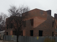 Запрещенные многоэтажные новостройки обнаружили в Ростове-на-Дону