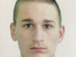 Симпатичный светловолосый 18-летний юноша пропал в Ростовской области