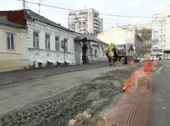 Полная водная блокада настигла маленьких ростовчан и пенсионеров из-за безответственных рабочих
