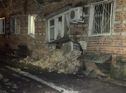 В Ростове-на-Дону ввели режим ЧС в доме, где обрушилась стена