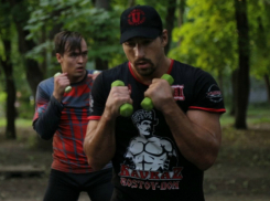 Участник турниров ММА начал бесплатные тренировки для начинающих боксеров в Ростове