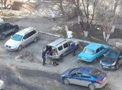 Опубликовано видео чудом выжившего мужчины, упавшего в Ростове с высоты пятого этажа