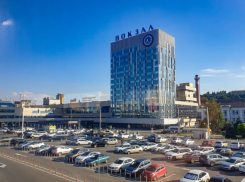 Новые правила движения и стоянки вводят на Привокзальной площади Ростова