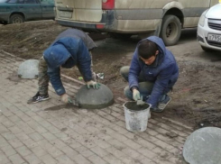 Жители Ростова-на-Дону устали терпеть машины на тротуаре и объявили им бойкот 