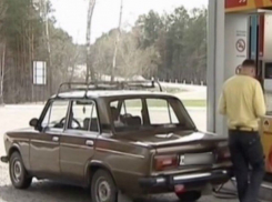 «Страждущие» мошенники с девочкой принялись «разводить» на АЗС жителей Ростовской области 