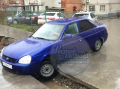 Ловушку для автомобилистов оставили дорожники на Северном в Ростове