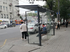 В четырех районах Ростова-на-Дону в этом году заменят 40 остановочных павильонов