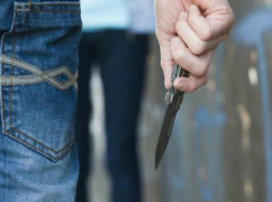 Изрешетил ножом собственного племянника бывалый зэк в Ростовской области