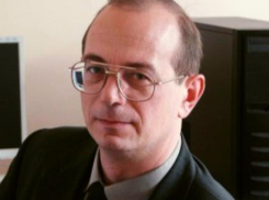 Завкафедрой ЮФУ Юрий Юзюк найден повешенным в собственном доме в Ростове-на-Дону