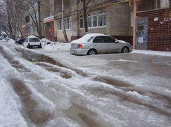 Ростовчане жалуются на залитые водой улицы