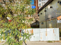 Власти Ростова отдали участок на месте снесенного дома под роторную парковку