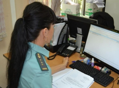 Привычка собирать деньги: судебный пристав Ростова «обчистила» своих работодателей 