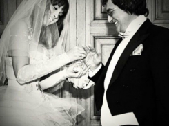 Ростовчане Полина и Дмитрий Дибровы решили отпраздновать годовщину свадьбы, несмотря на всероссийский траур