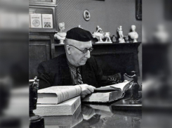 Календарь: 129 лет со дня рождения философа и доктора филологических наук Алексея Лосева