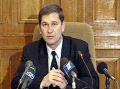 У генерал-майора СК РФ украли пистолет с патронами на трассе в Ростовской области 