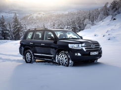 В нескромную сумму обошлась «Тойота Ленд Крузер 200» ростовским энергетикам 